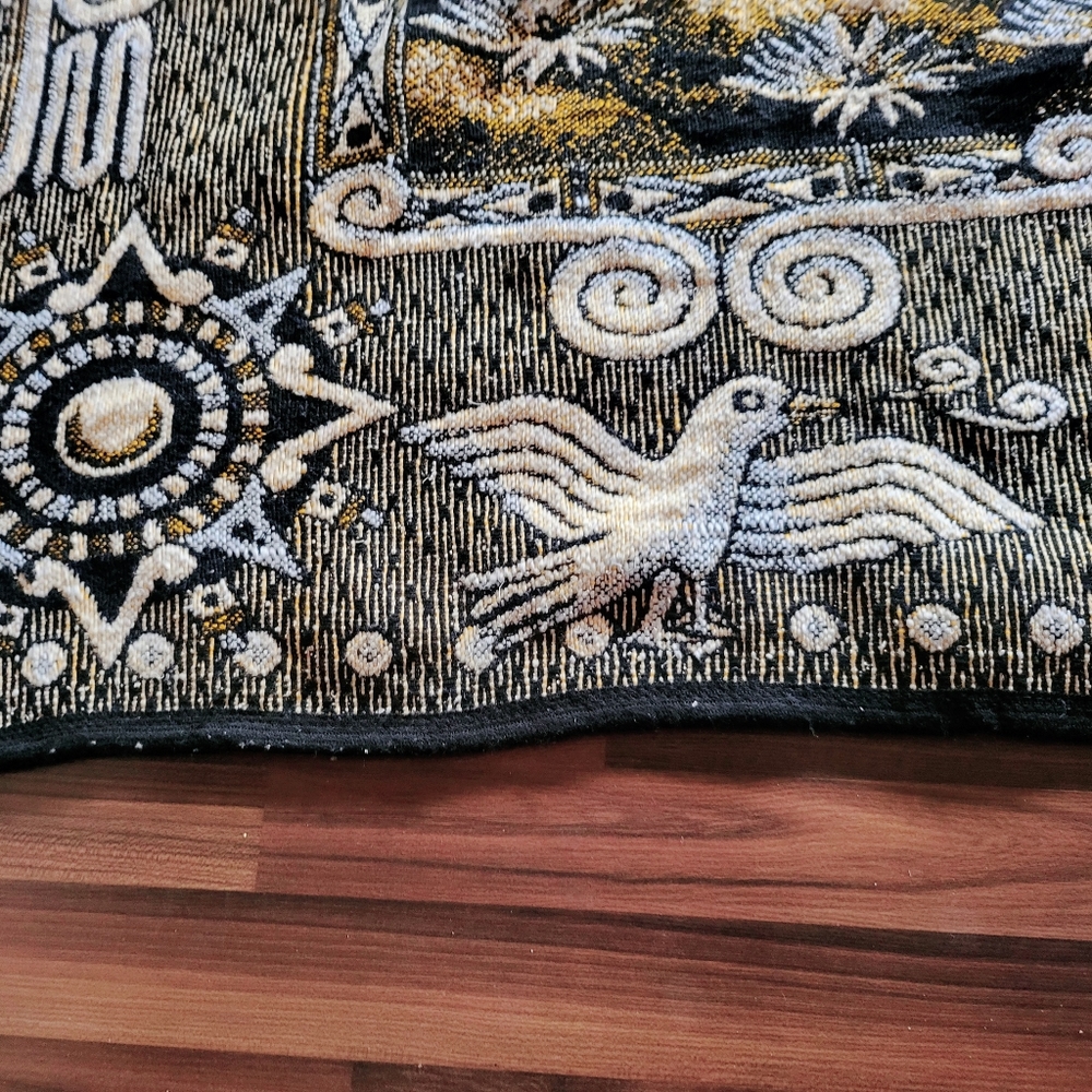 Large Aztec Blanket - Picture 2 of 6
